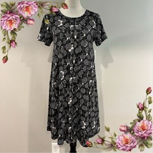 LuLaRoe Carly Arabic Print Women's short sleeve casual‎ dress size xs